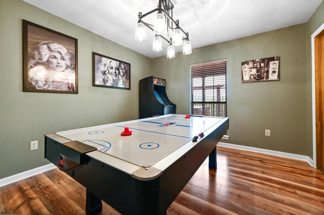 Private Mountain Cabin, Hot Tub Escape In The Smokies, With The View Севьервилл Экстерьер фото