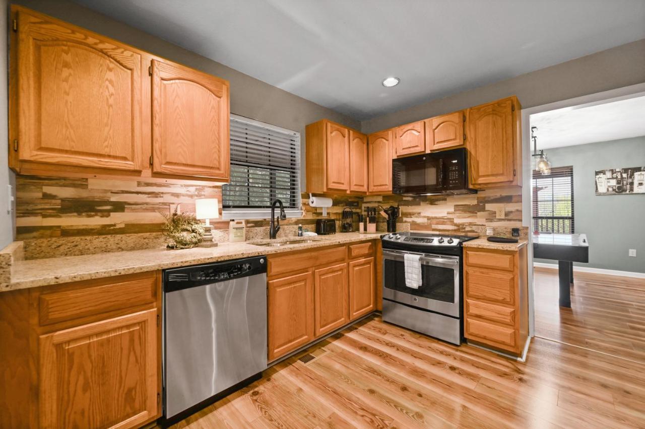 Private Mountain Cabin, Hot Tub Escape In The Smokies, With The View Севьервилл Экстерьер фото